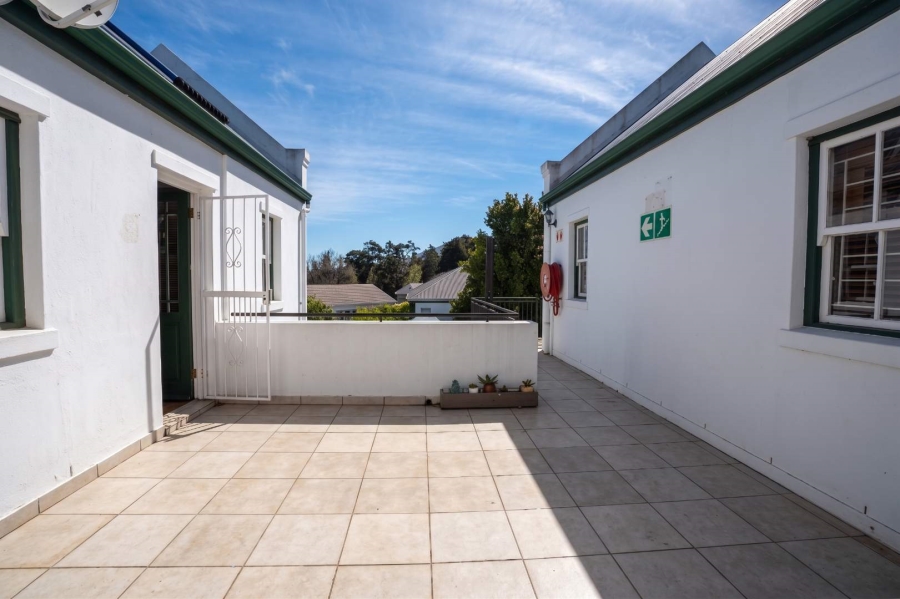 5 Bedroom Property for Sale in Franschhoek Western Cape